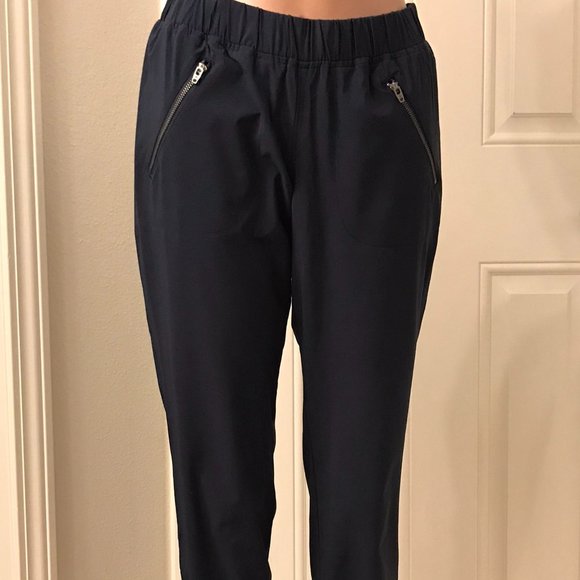 Athleta light summer pants in a size 2. - Picture 1 of 6